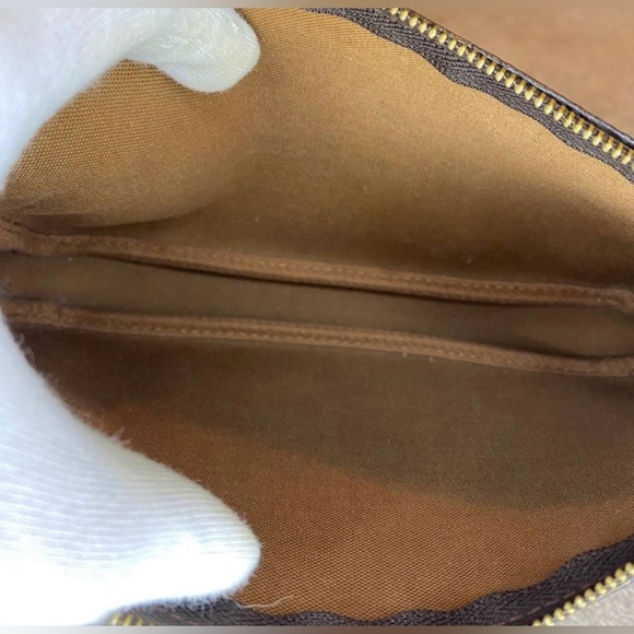 Louis Vuitton Pochette Authentic With Certificate Of Authenticity - Picture 10 of 12